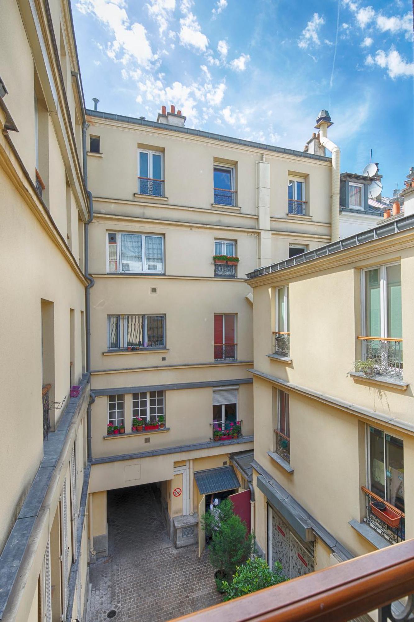Appartement Beaux 2-pieces Gare Du Nord/gare De L'est